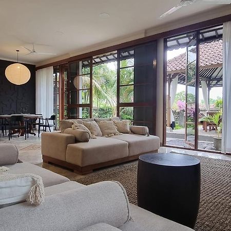 Mumbul Villas Nusa Dua  Esterno foto