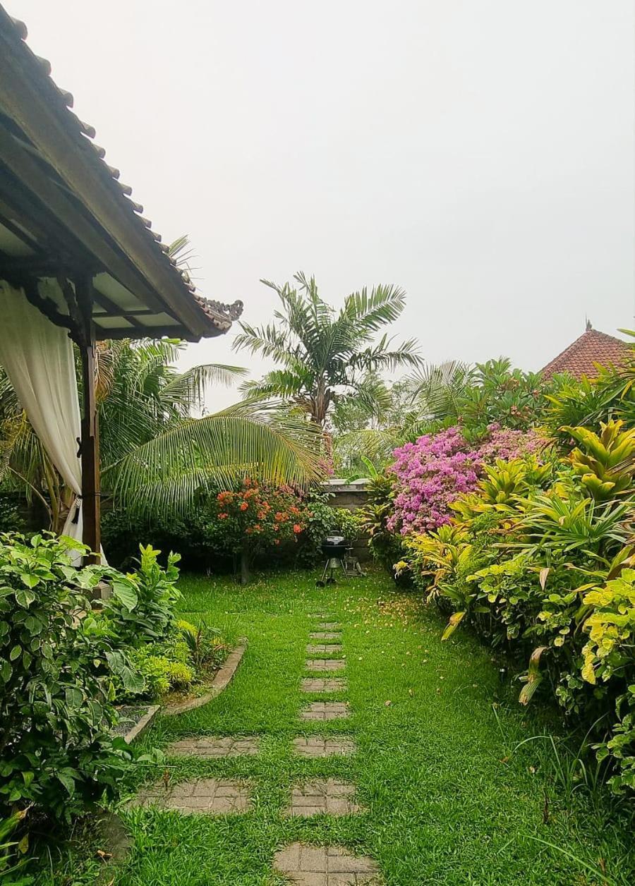 Mumbul Villas Nusa Dua  Esterno foto